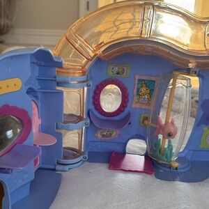 Little lovin pet playhouse